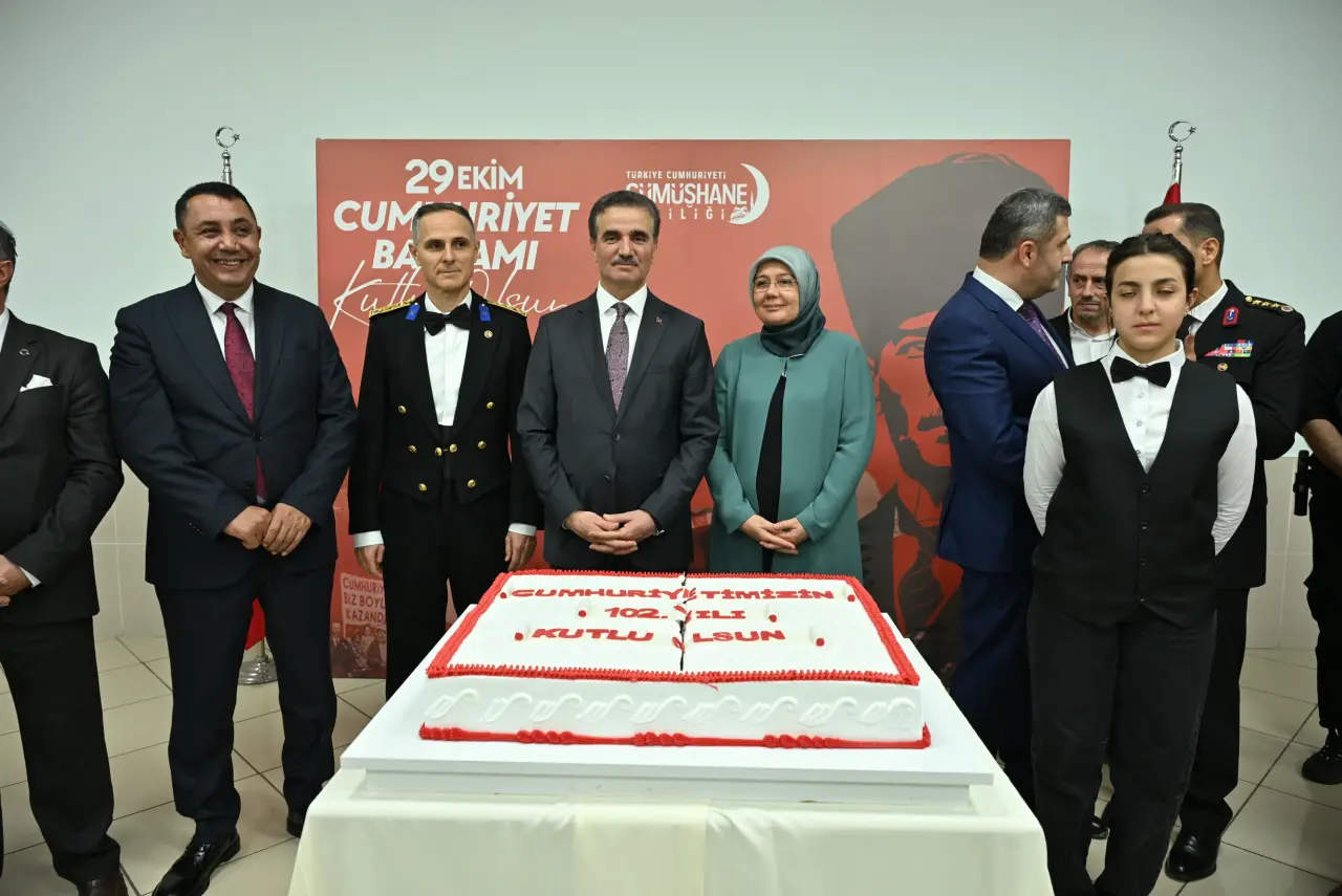 Gümüşhane'de Cumhuriyetin 102. yılında fener alayı ve kabul töreni düzenlendi 20