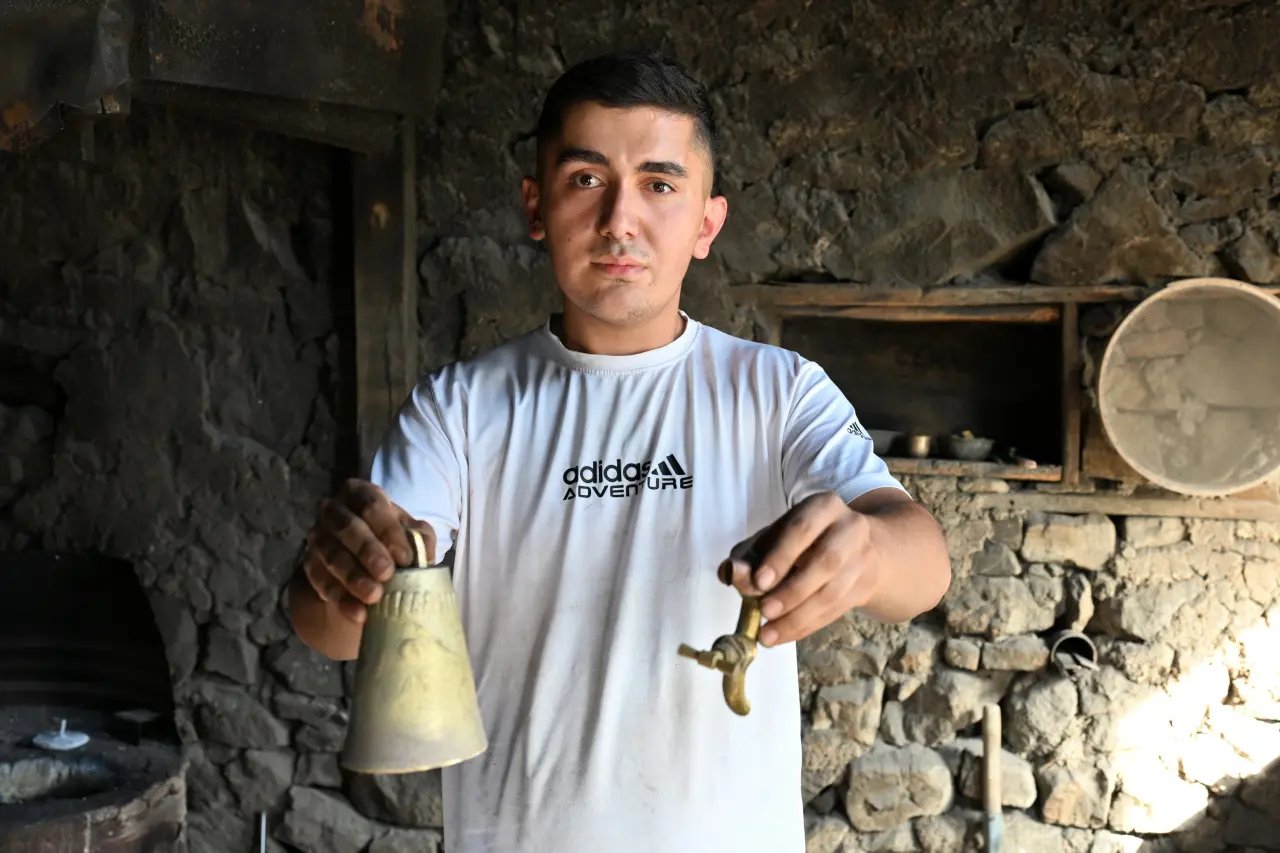 Kürtün'de hurda musluktan el emeğiyle üretilen ziller Avrupa’da çalıyor 17