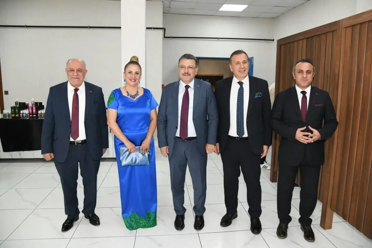 Gümüşhane Üniversitesi, Yılın En İyi Çıkış Yapan Üniversitesi Ödülünü Kazandı! 4