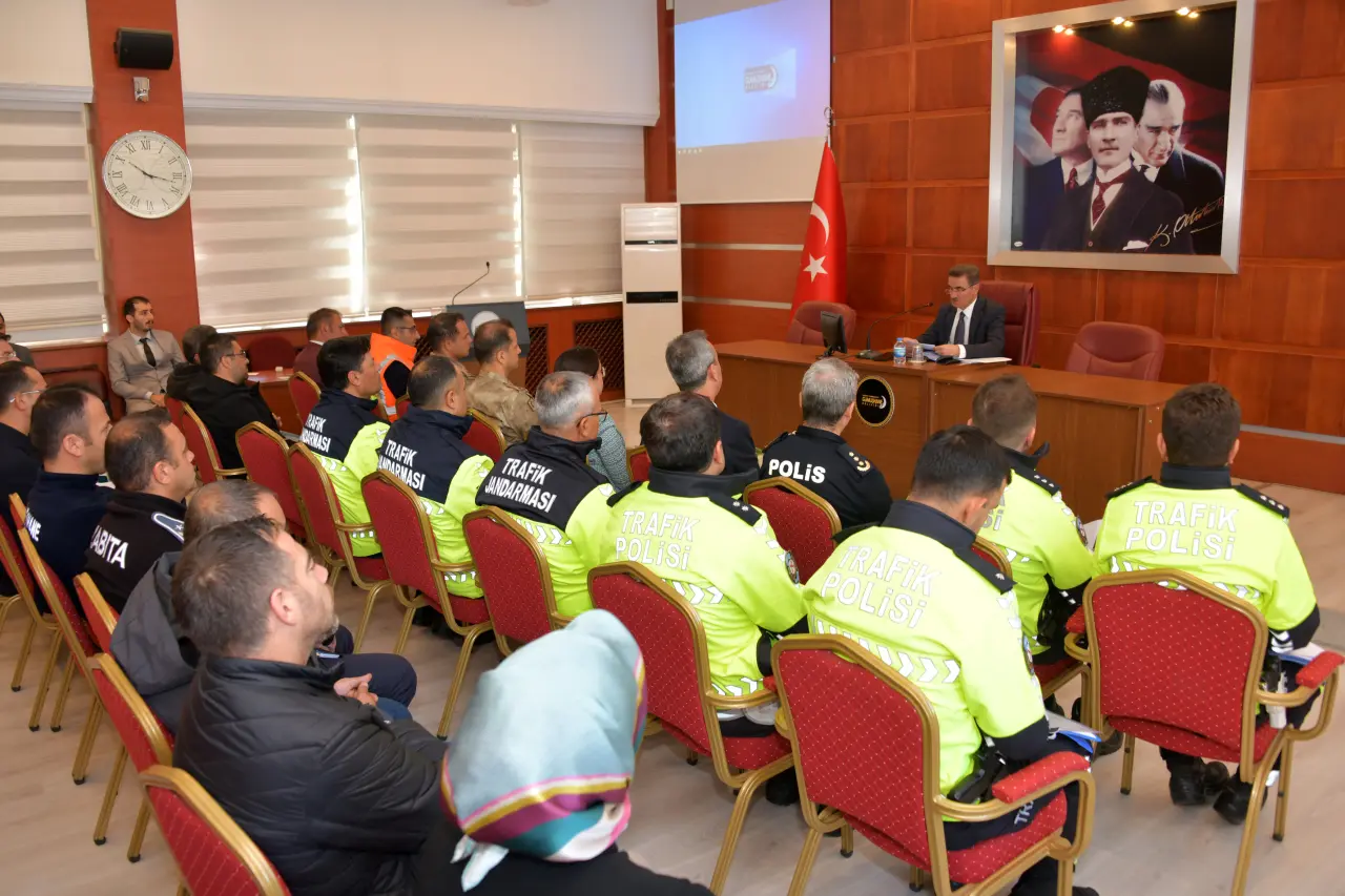 Gümüşhane’de Hız Sınırı Levhaları Yeniden Düzenlenecek 4