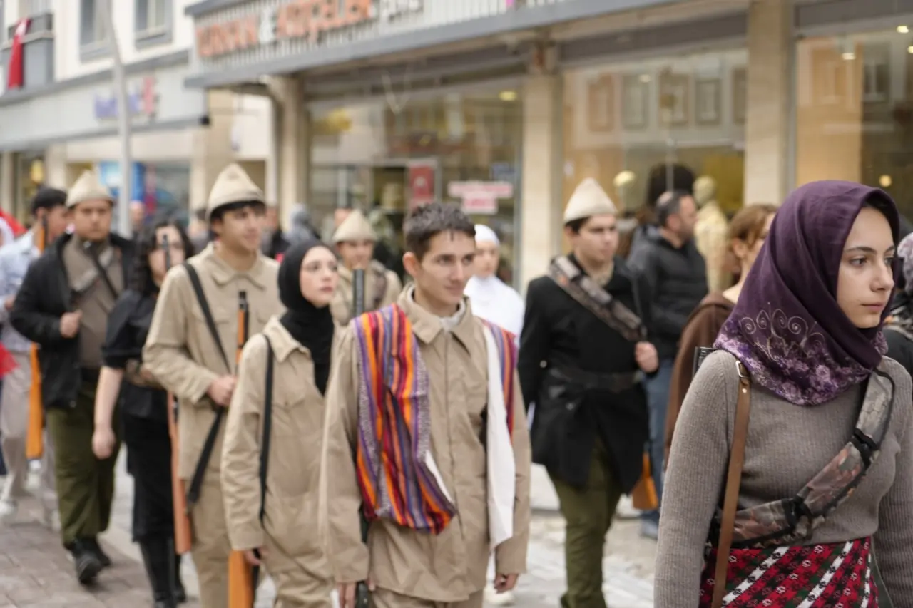 Ülkü Ocaklarından Cumhuriyet Bayramı yürüyüşü 5