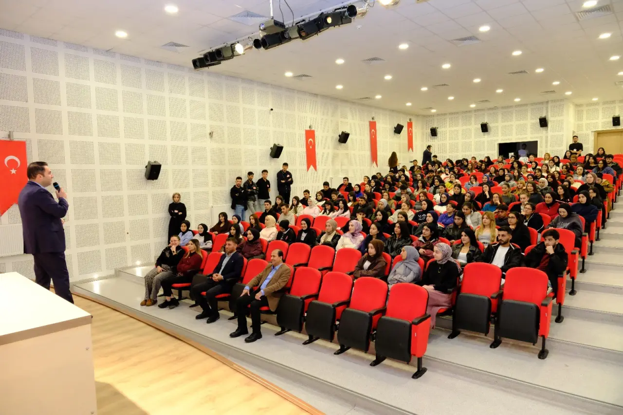 Şiran'da gençler sordu, Başkan Kara cevapladı 6