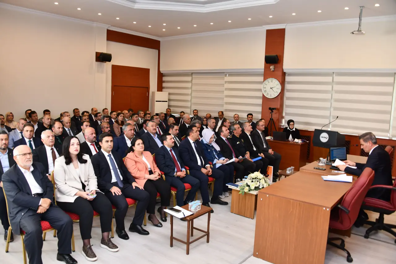 Vali Baruş: Bir liralık yatırım bile bizim için büyük değer 4