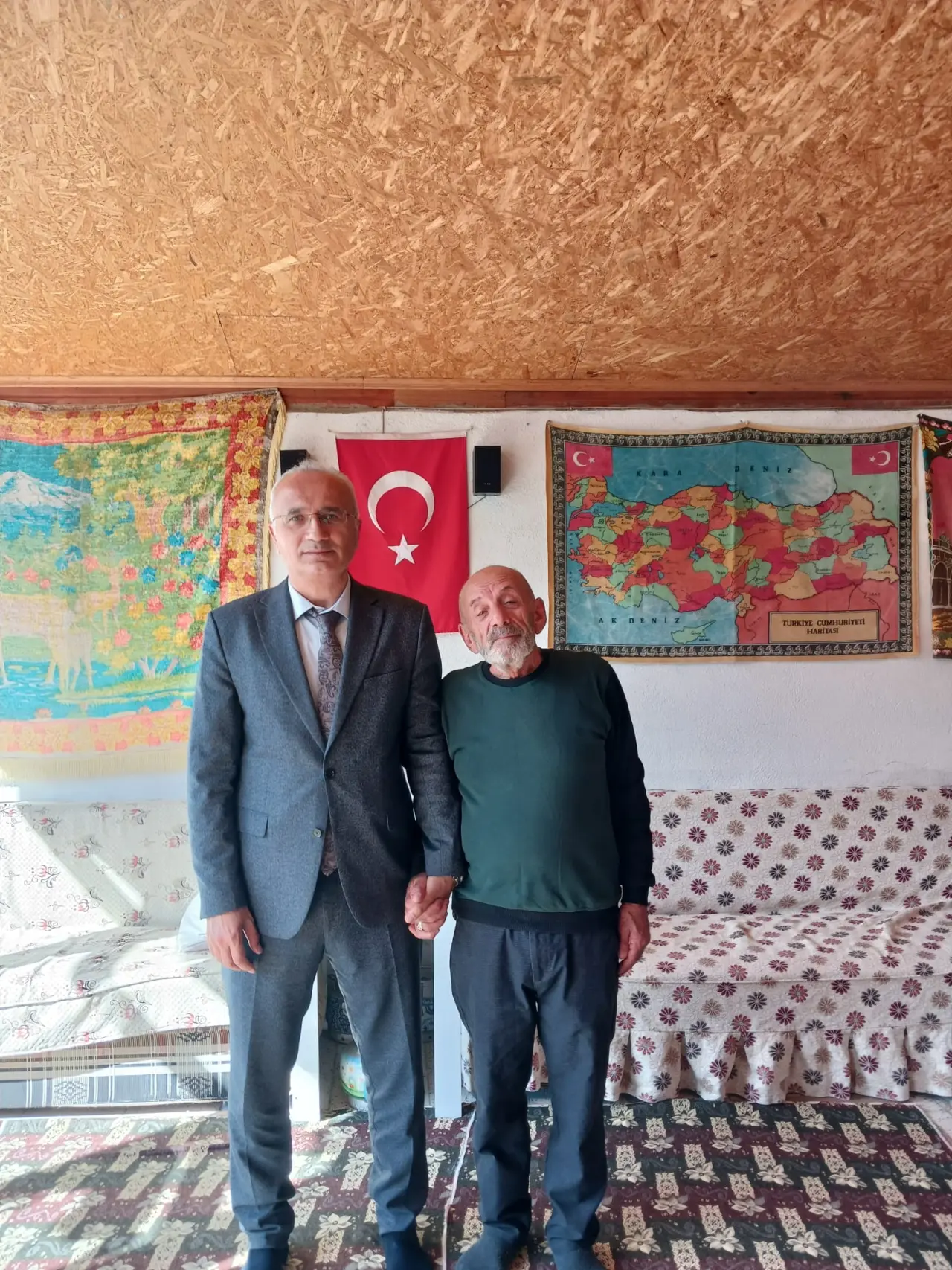 Gümüşhane’de Dünya Yaşlılar Gününde büyükler unutulmadı 2