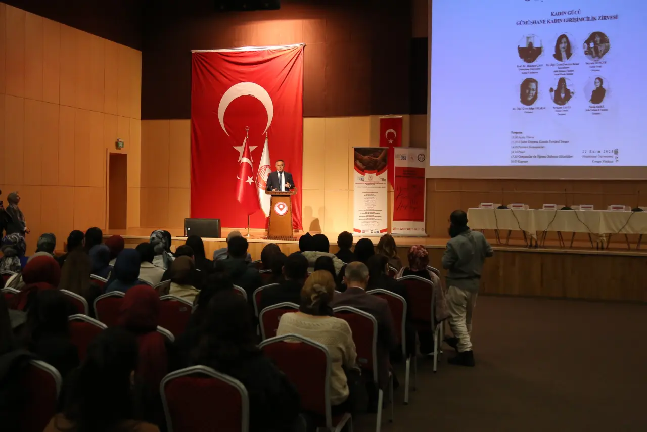 GÜ’de UNIDES projeleri şenliği gerçekleştirildi 14