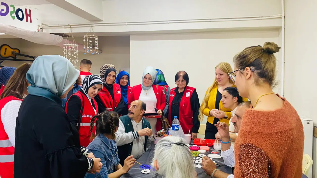 Türk Kızılay’dan anlamlı ziyaret 2