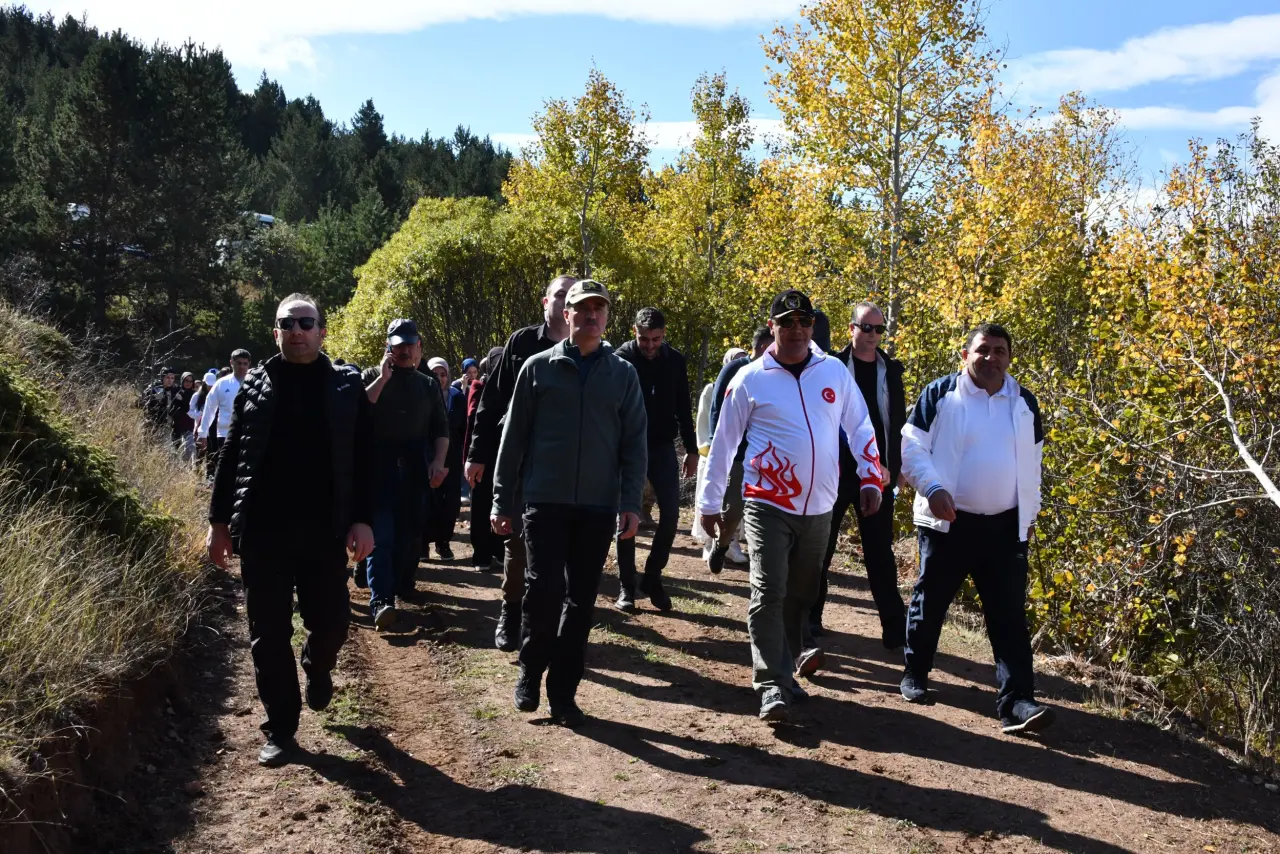 Gümüşhane’nin eşsiz sonbahar manzarasında gençlik buluşması 8