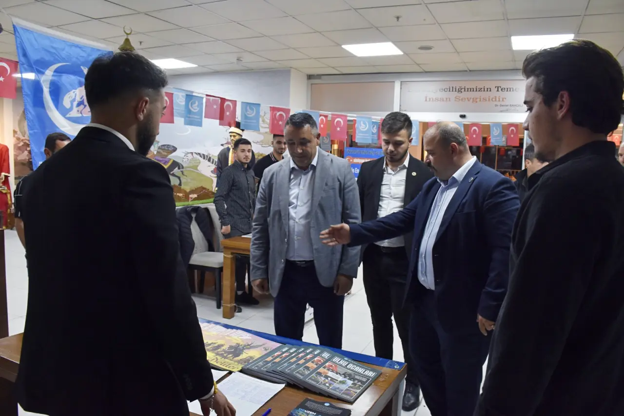 Ülkü Ocaklarından üniversite öğrencilerine coşkulu karşılama 7