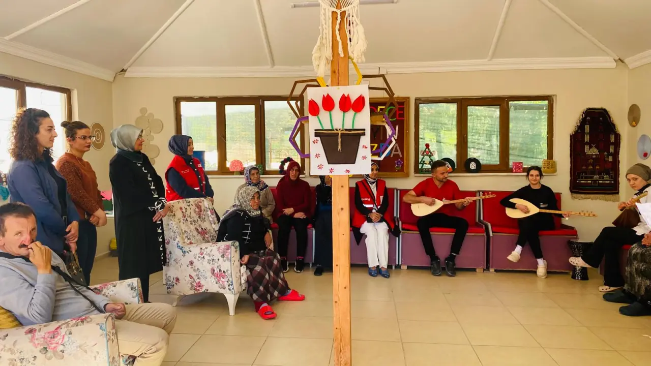 Türk Kızılay’dan anlamlı ziyaret 3