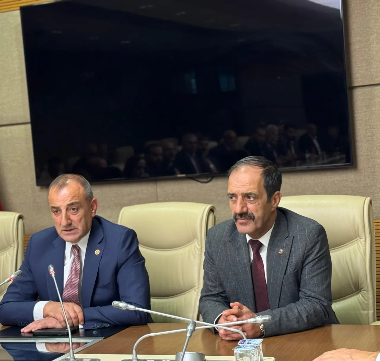 MHP Gümüşhane Teşkilatı TBMM grup toplantısında gövde gösterisi yaptı 4