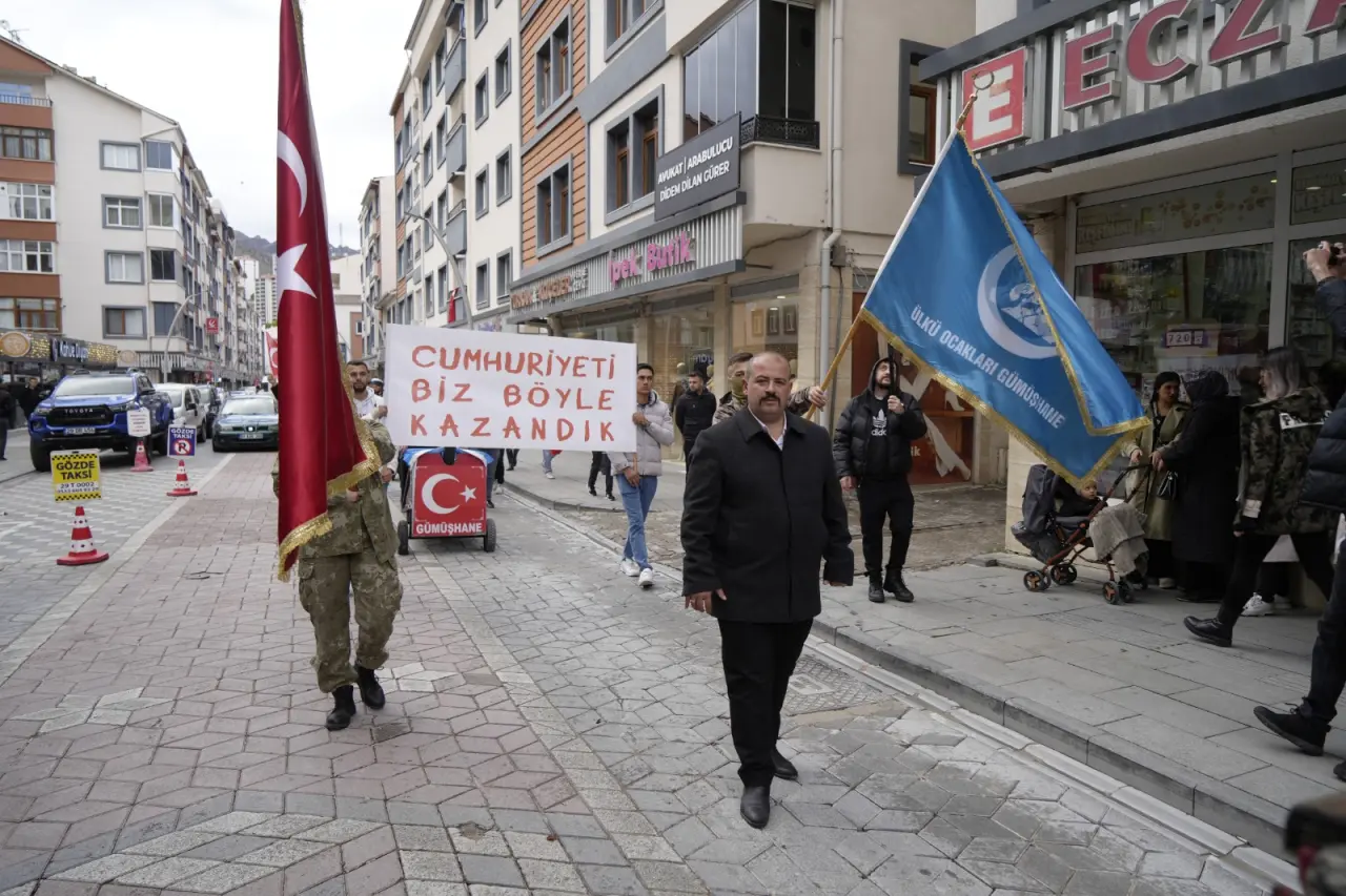 Ülkü Ocaklarından Cumhuriyet Bayramı yürüyüşü 3