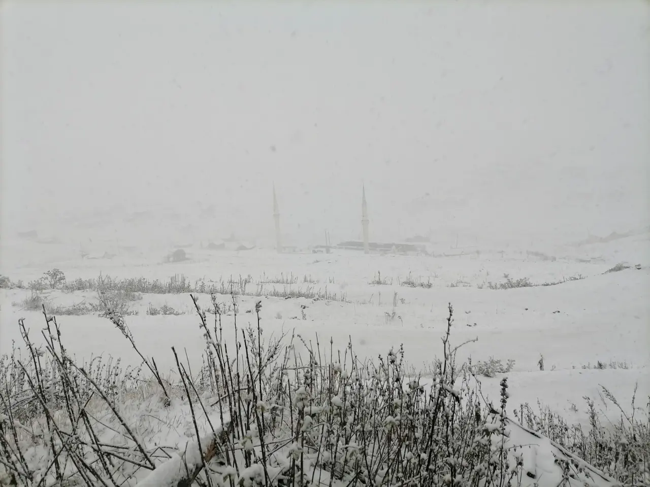 Gümüşhane’nin yüksek kesimleri kara teslim oldu 2