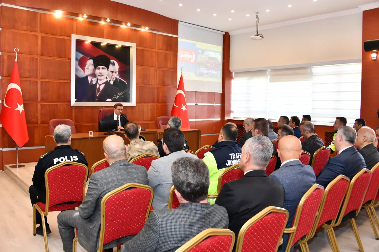 Gümüşhane'de trafik kazalarına karşı hedef: 2050'de sıfır can kaybı 5