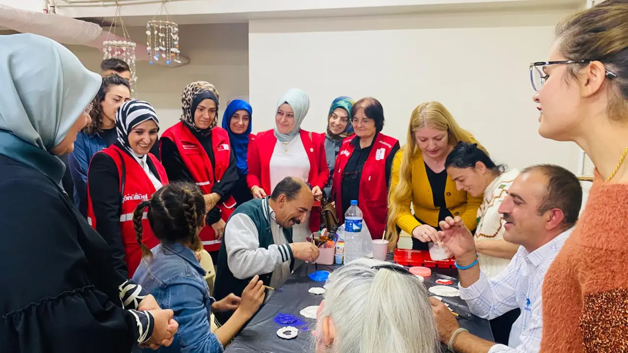 Türk Kızılay’dan anlamlı ziyaret 10