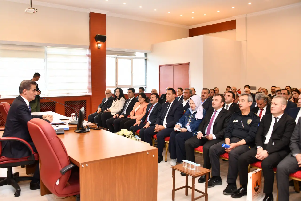 Vali Baruş: Bir liralık yatırım bile bizim için büyük değer 1