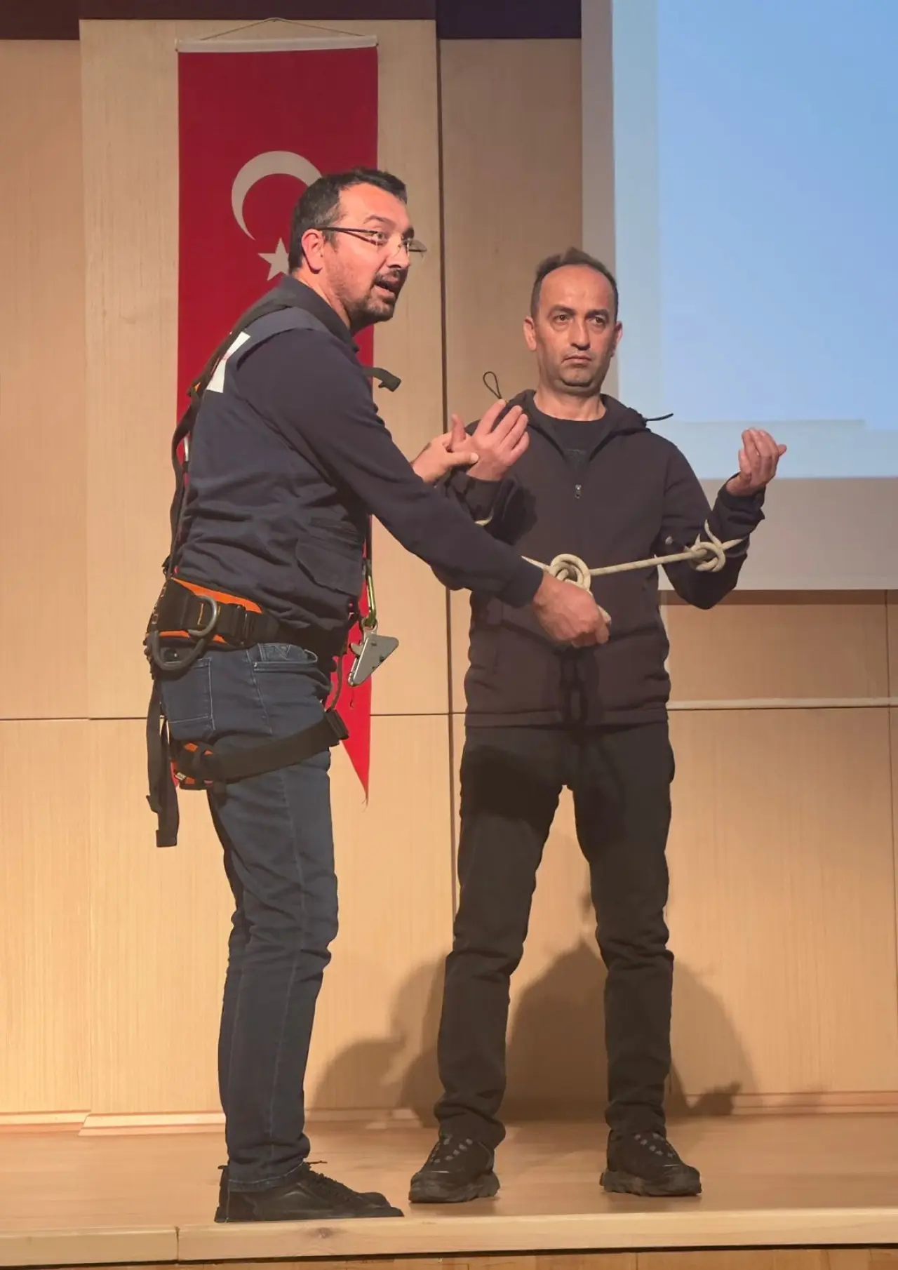 Üniversite personeline iş güvenliği eğitimi verildi 1