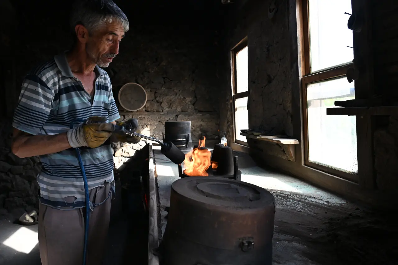 Kürtün'de hurda musluktan el emeğiyle üretilen ziller Avrupa’da çalıyor 16