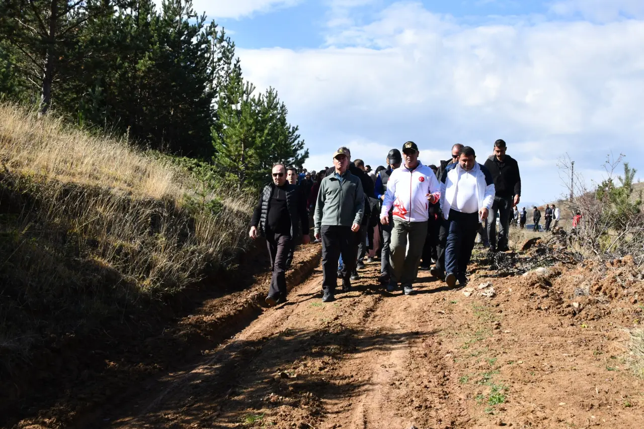 Gümüşhane’nin eşsiz sonbahar manzarasında gençlik buluşması 7