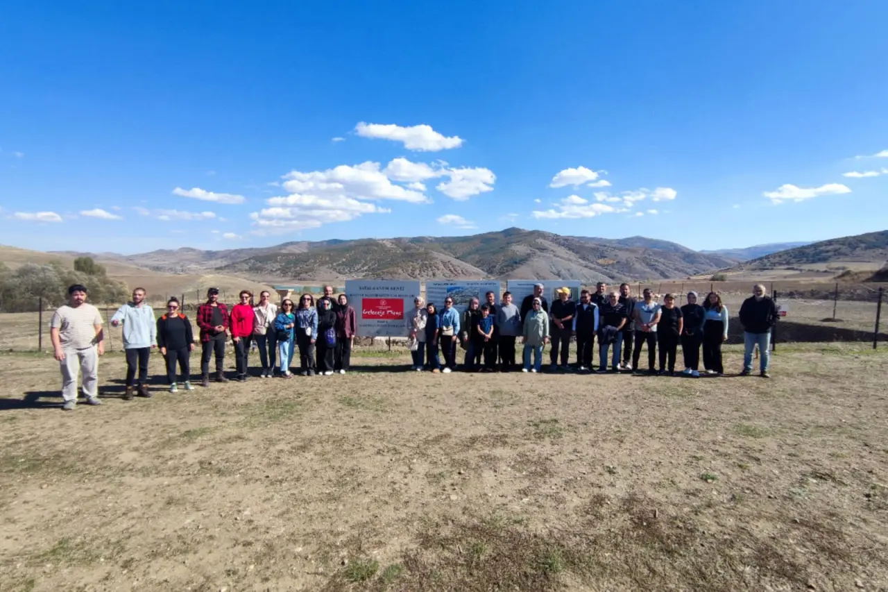 Gümüşhane'nin Eğitim Neferleri Tarihin Kalbine Yolculuk Yaptı 3