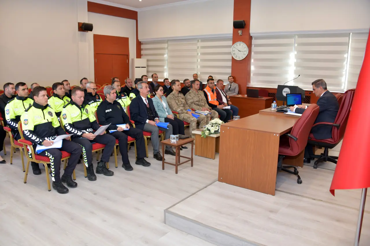 Gümüşhane’de Hız Sınırı Levhaları Yeniden Düzenlenecek 3
