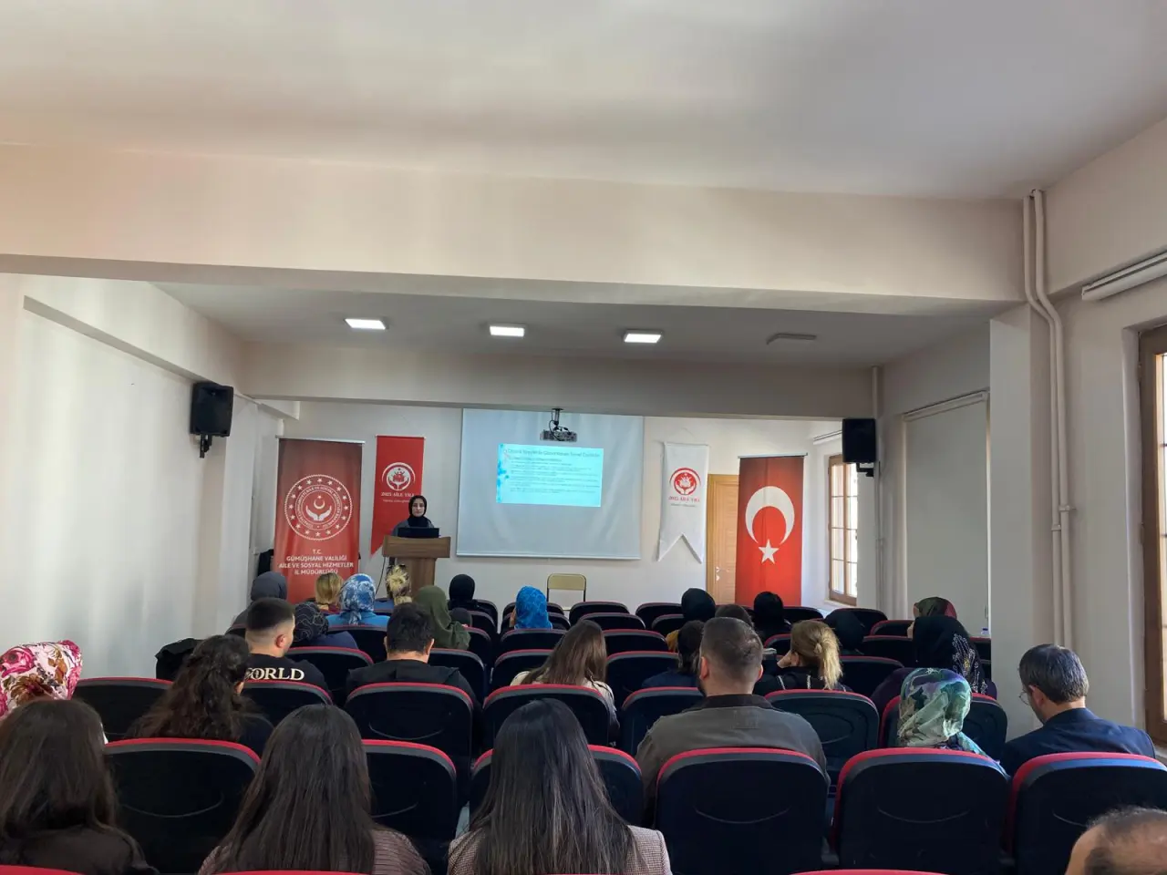 Gümüşhane’de Otizm Farkındalığına Yönelik Eğitim Programı Düzenlendi 3