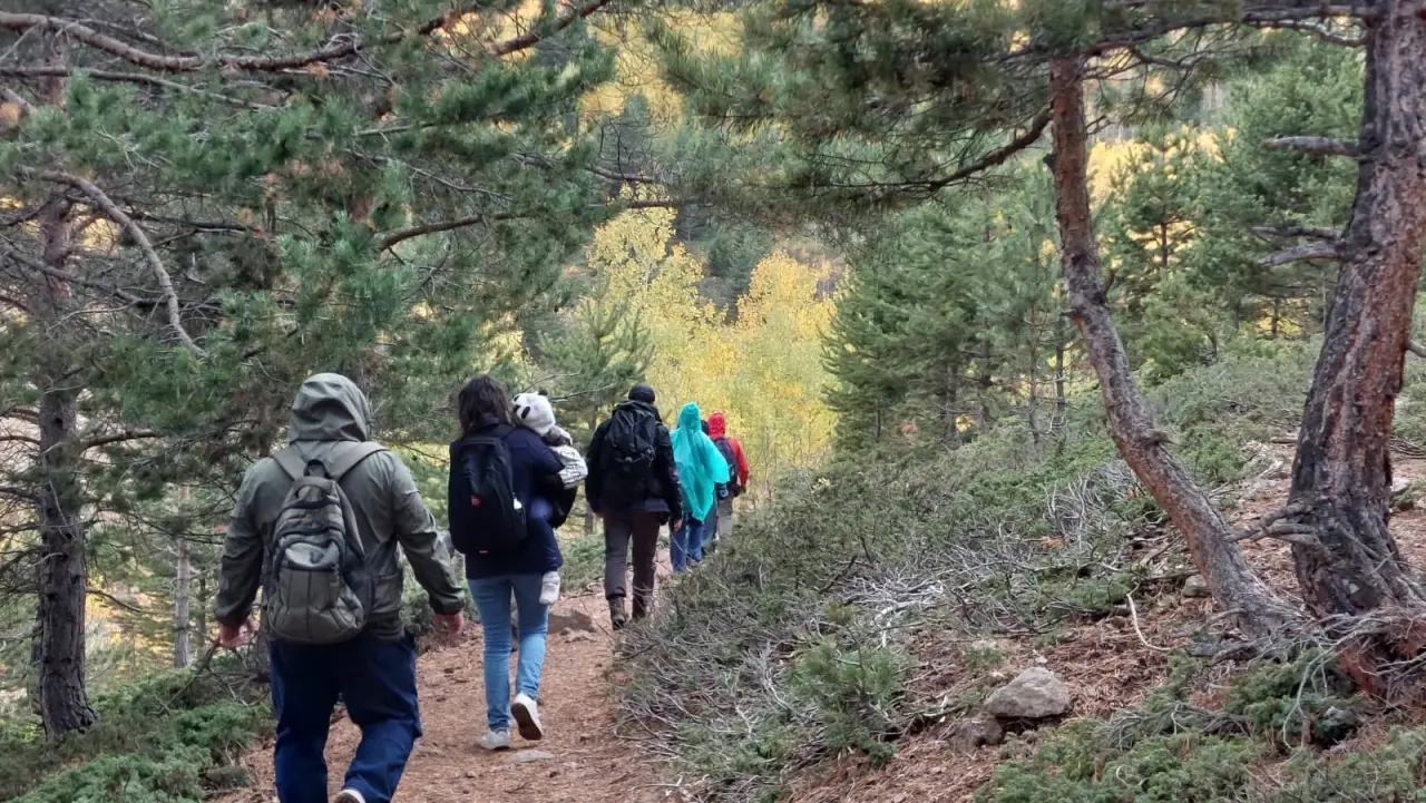GÜDAK’tan Sonbaharın Renkleriyle Dolu Bir Doğa Yürüyüşü 16