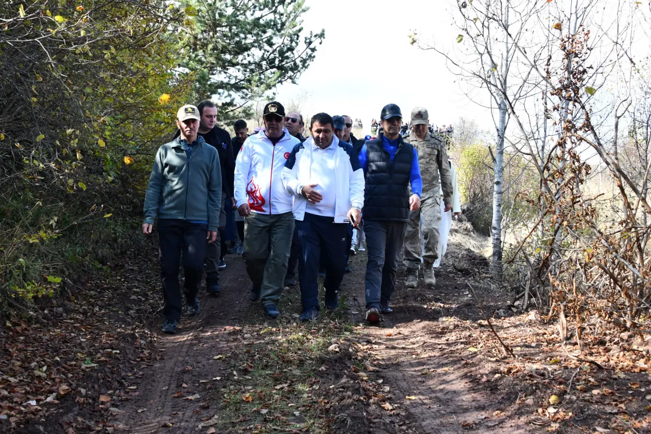 Gümüşhane’nin eşsiz sonbahar manzarasında gençlik buluşması 13