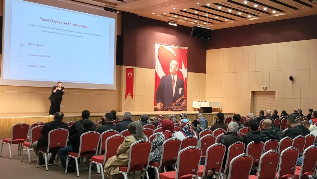 Üniversite personeline iş güvenliği eğitimi verildi 7