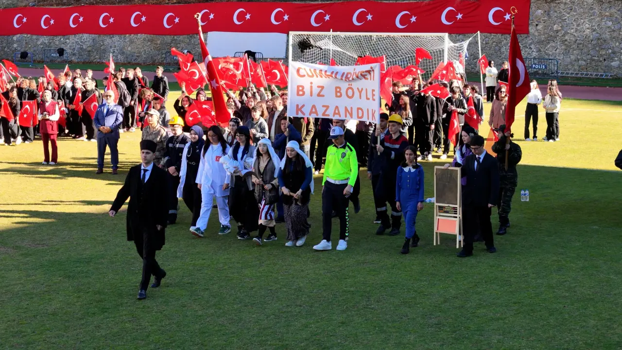 Cumhuriyet’in 102. Yılı Gümüşhane’de coşkuyla kutlandı 21