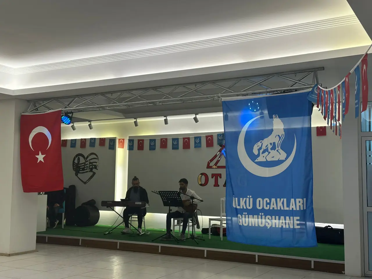 Ülkü Ocaklarından üniversite öğrencilerine coşkulu karşılama 12