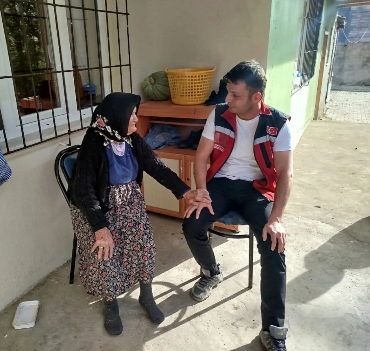 Gümüşhane’de Dünya Yaşlılar Gününde büyükler unutulmadı 3