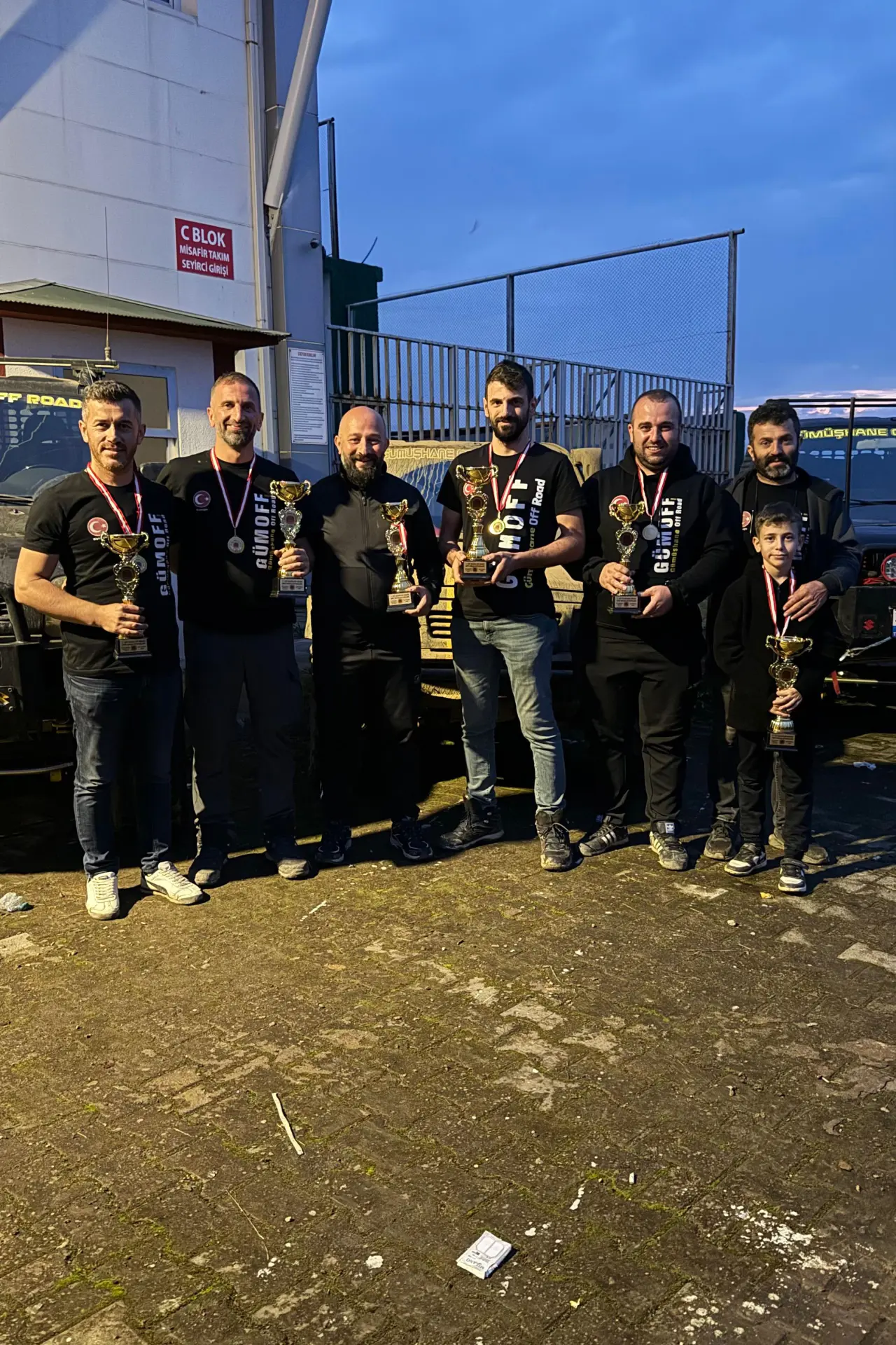GÜMOFF Of'ta Tozu Dumana Kattı: Gümüşhane'ye 3 Kupa ve Büyük Gurur! 6