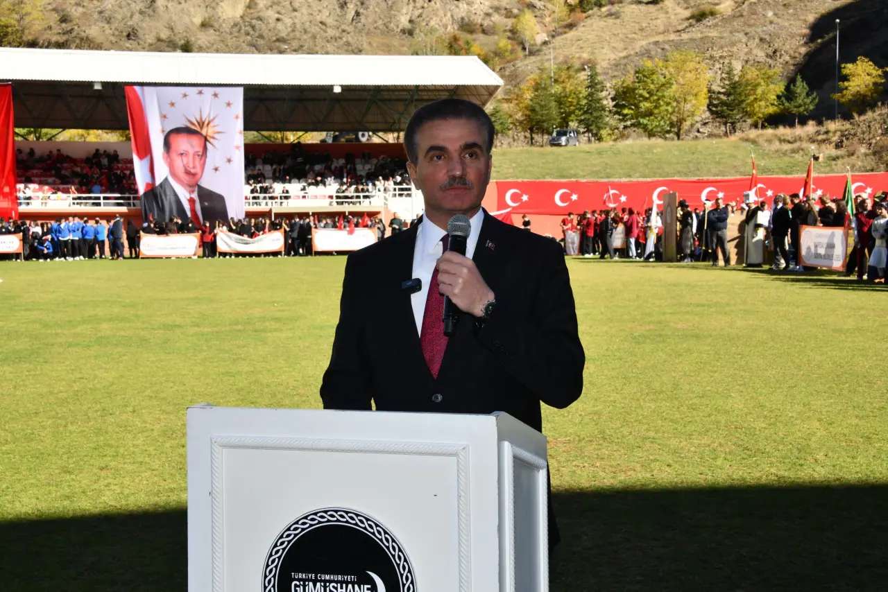 Cumhuriyet’in 102. Yılı Gümüşhane’de coşkuyla kutlandı 4