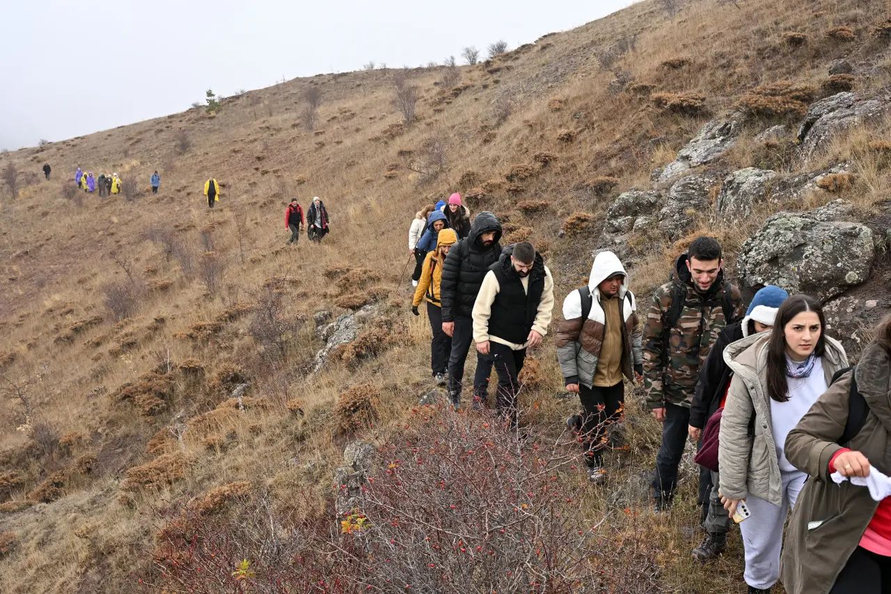 Gümüşhane'nin 'Düş Patikası'ndan eşsiz manzaralar 24