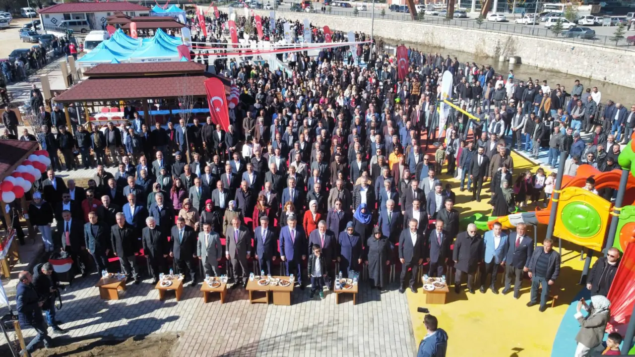 Gümüşhane’nin ilk millet bahçesi Kelkit’te hizmete girdi 39