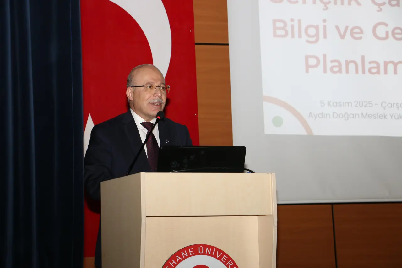 Kelkit’te “Gençlik Çağında Bilgi ve Gelecek Planlaması” konferansı 6