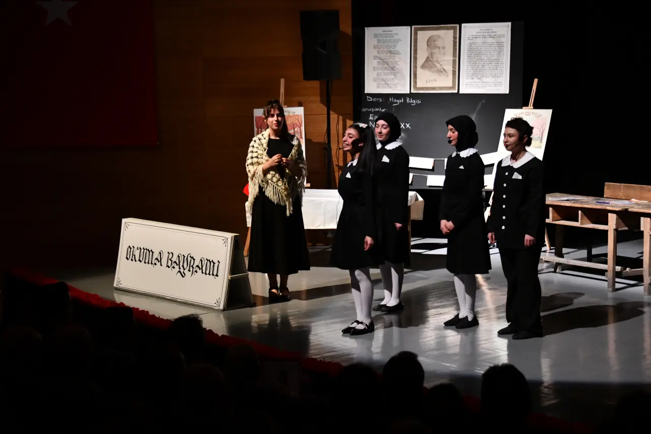 Gümüşhane'de Öğretmenler Günü kutlandı 33