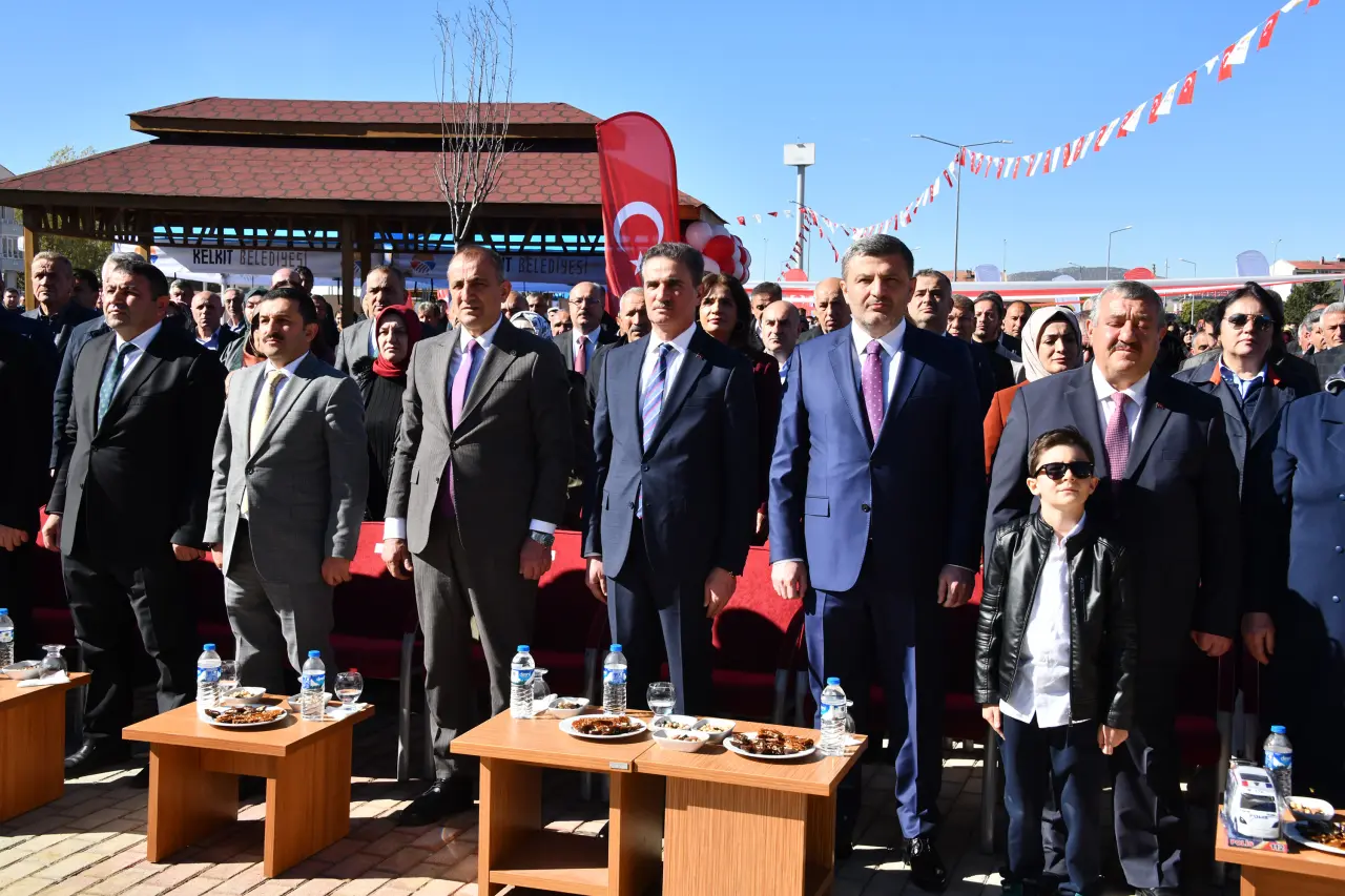 Gümüşhane’nin ilk millet bahçesi Kelkit’te hizmete girdi 15