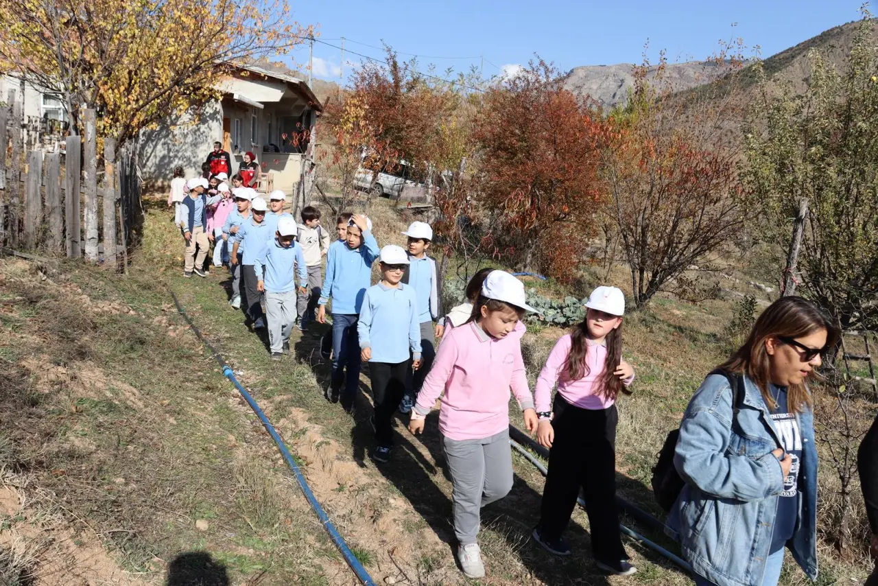 Gümüşhane’de Lider Çocuklar Tarımı Yerinde Öğrendi 18