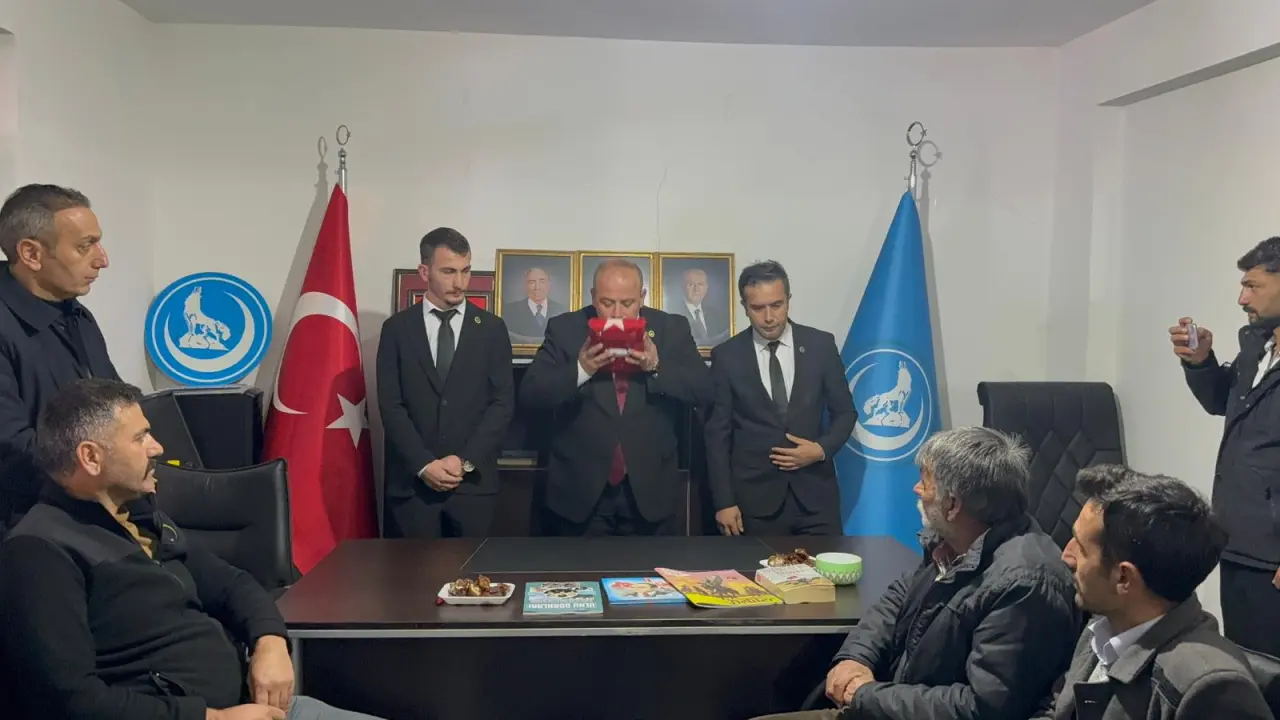 Şiran Ülkü Ocakları İlçe Başkanlığına Eneshan Şahin atandı 1