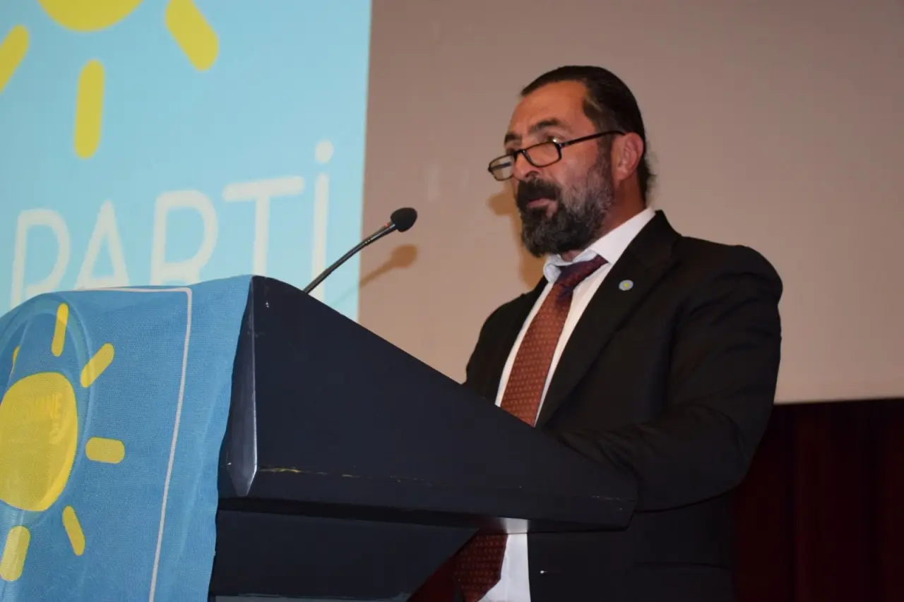 İYİ Parti Gümüşhane İl Başkanlığına Bayram Canlı seçildi 7