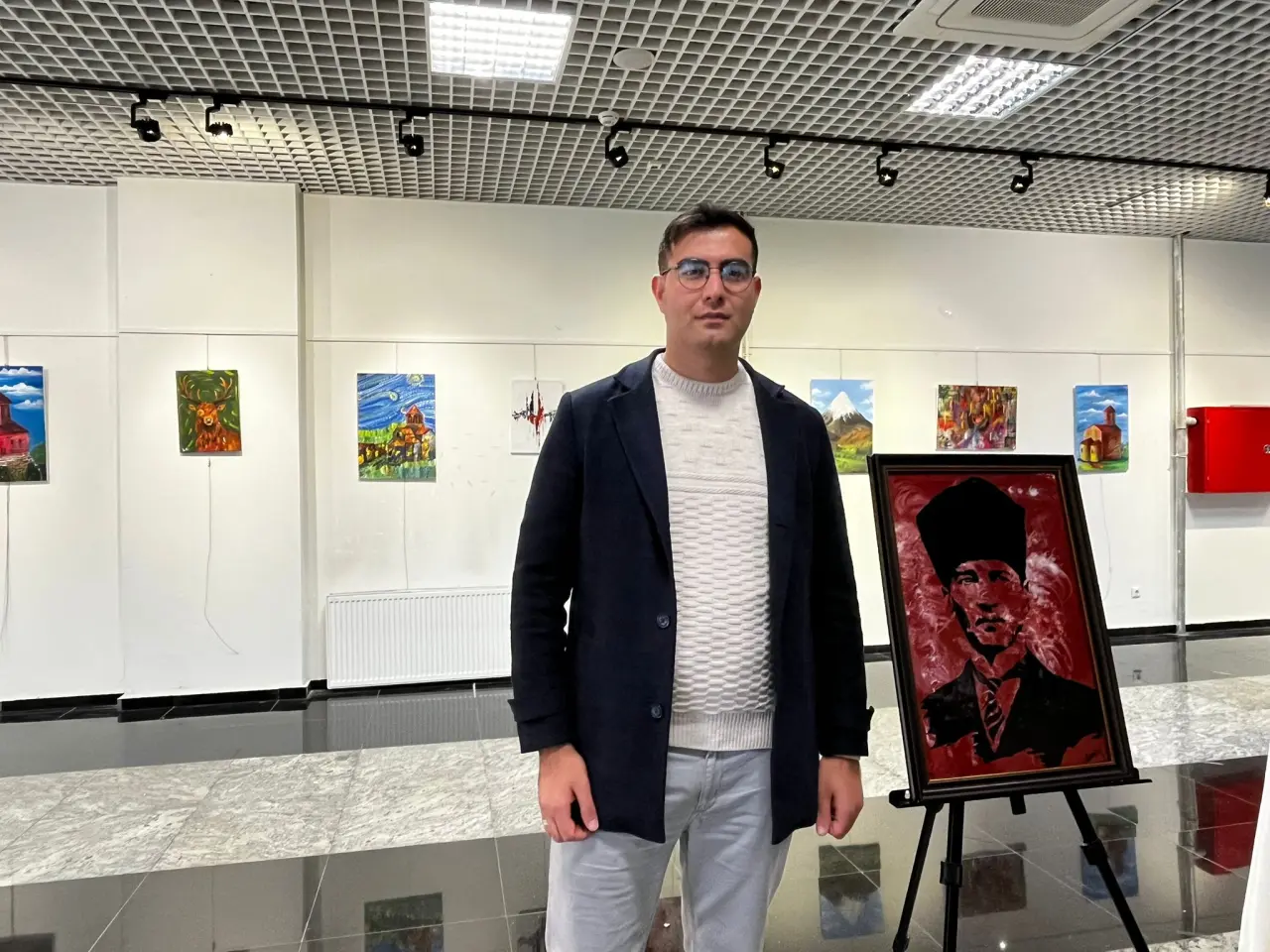 Gümüşhane ve Bayburt arasında sanat köprüsü: Geleceğin ressamlarından Öğretmenler Günü’ne özel sergi 16