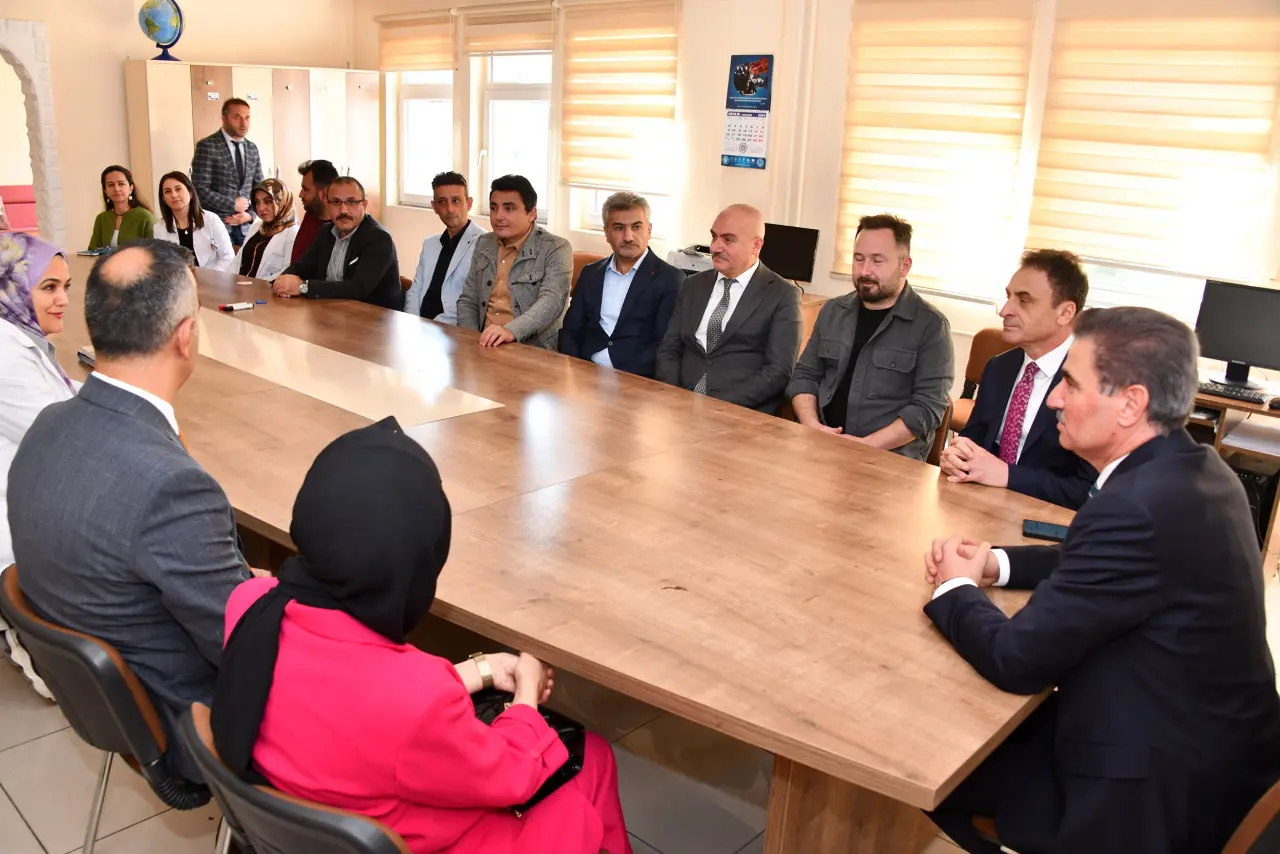 Vali Baruş'tan Gümüşhaneli gençlere altın değerinde öğütler 4