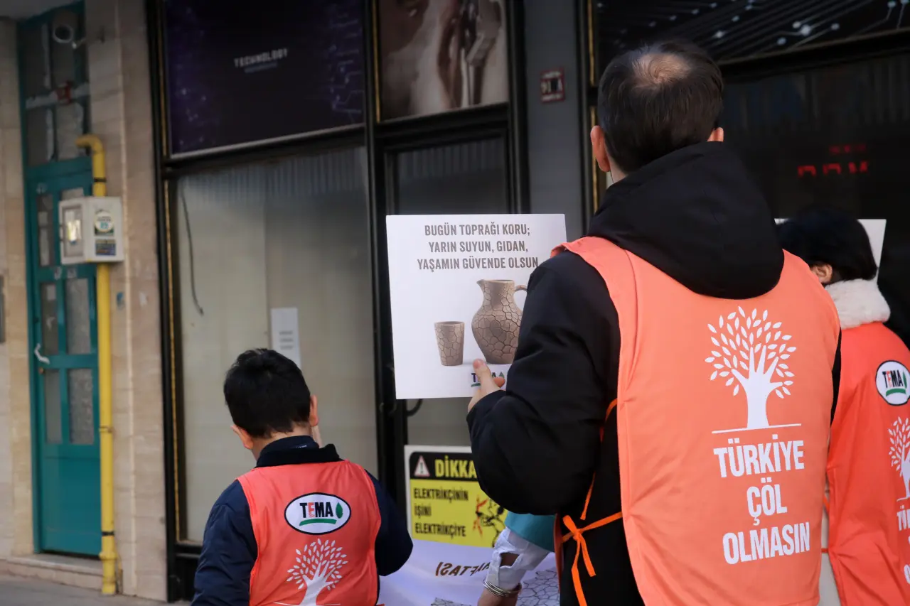 TEMA’dan kritik çağrı: Toprağına sahip çıkmayan yarınını kaybeder 3