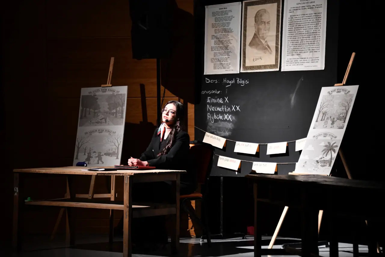 Gümüşhane'de Öğretmenler Günü kutlandı 7