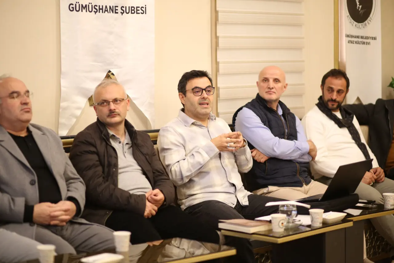 Doç.Dr. Gökçek, Avrupalı seyyahın gözüyle 16. yüzyıl İstanbul’unu anlattı 4