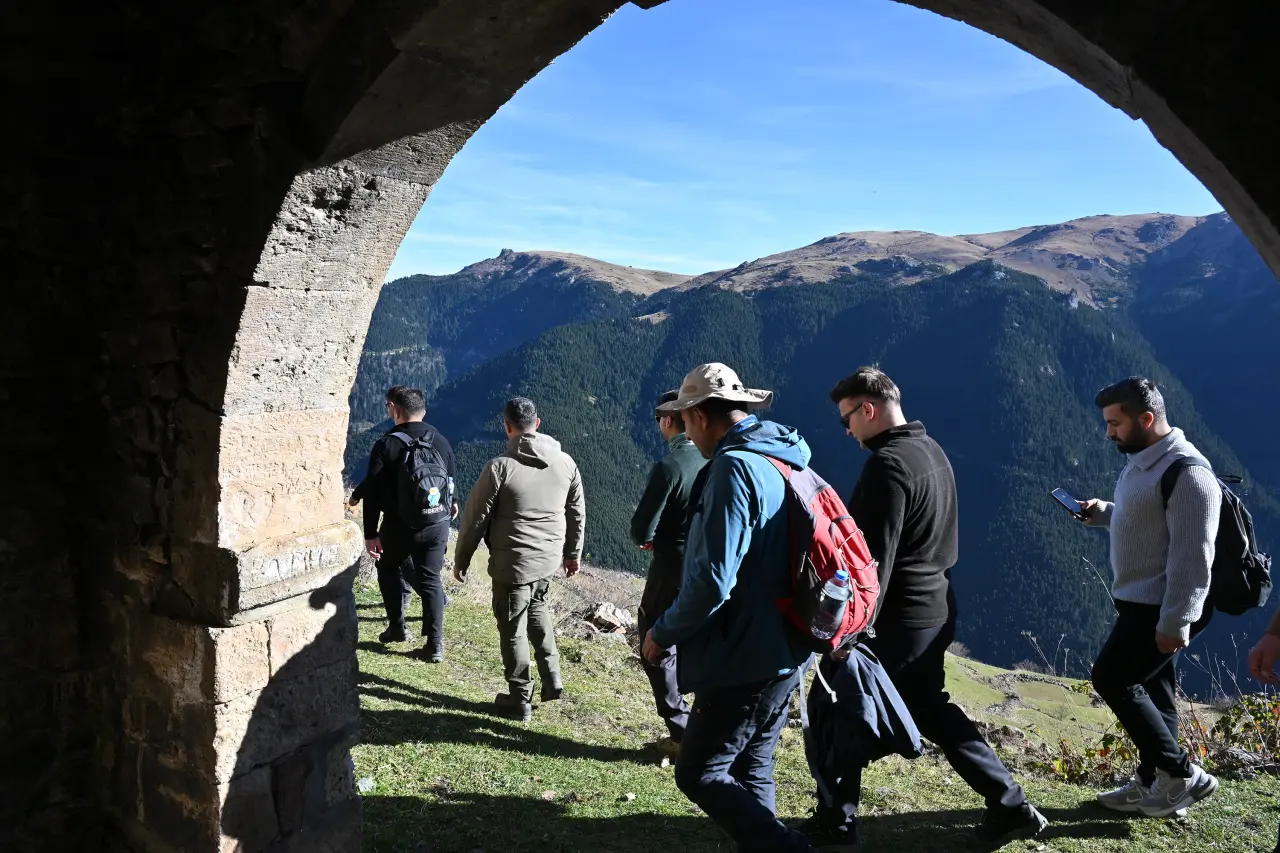 "Kayıp Santa Yolu"nda vefa yürüyüşü 13