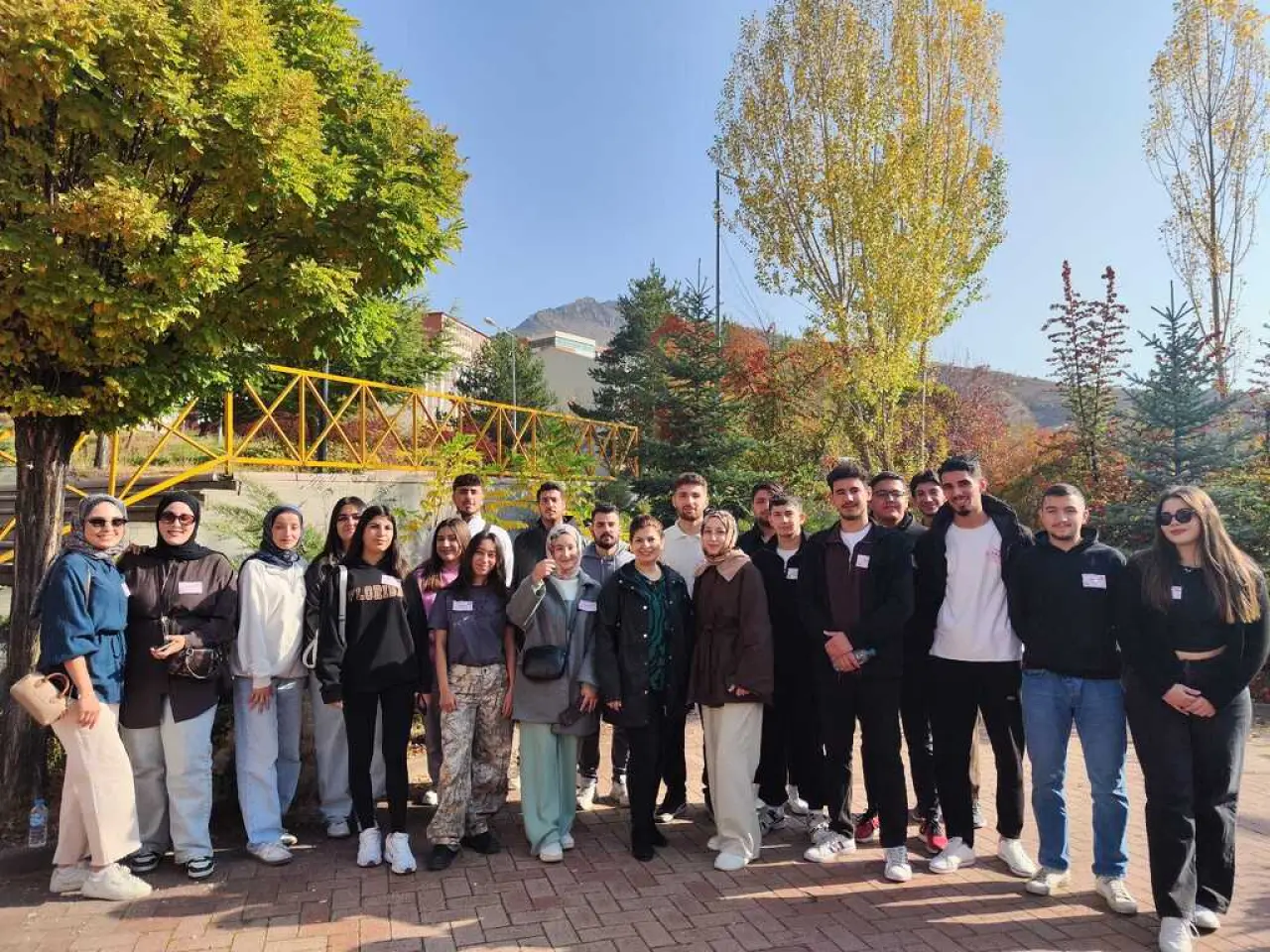 Üniversite öğrencilerinden gönüllere dokunan sosyal sorumluluk projeleri 8