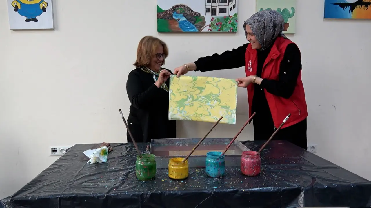 24 Kasım, Gençlik Merkezi’nde Sanat ve Sohbetle Kutlandı 13