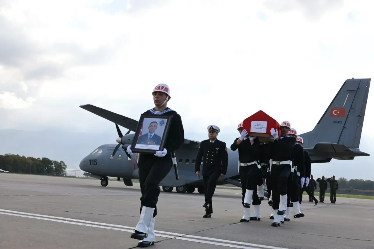 Şehidimiz son yolculuğuna uğurlandı 4